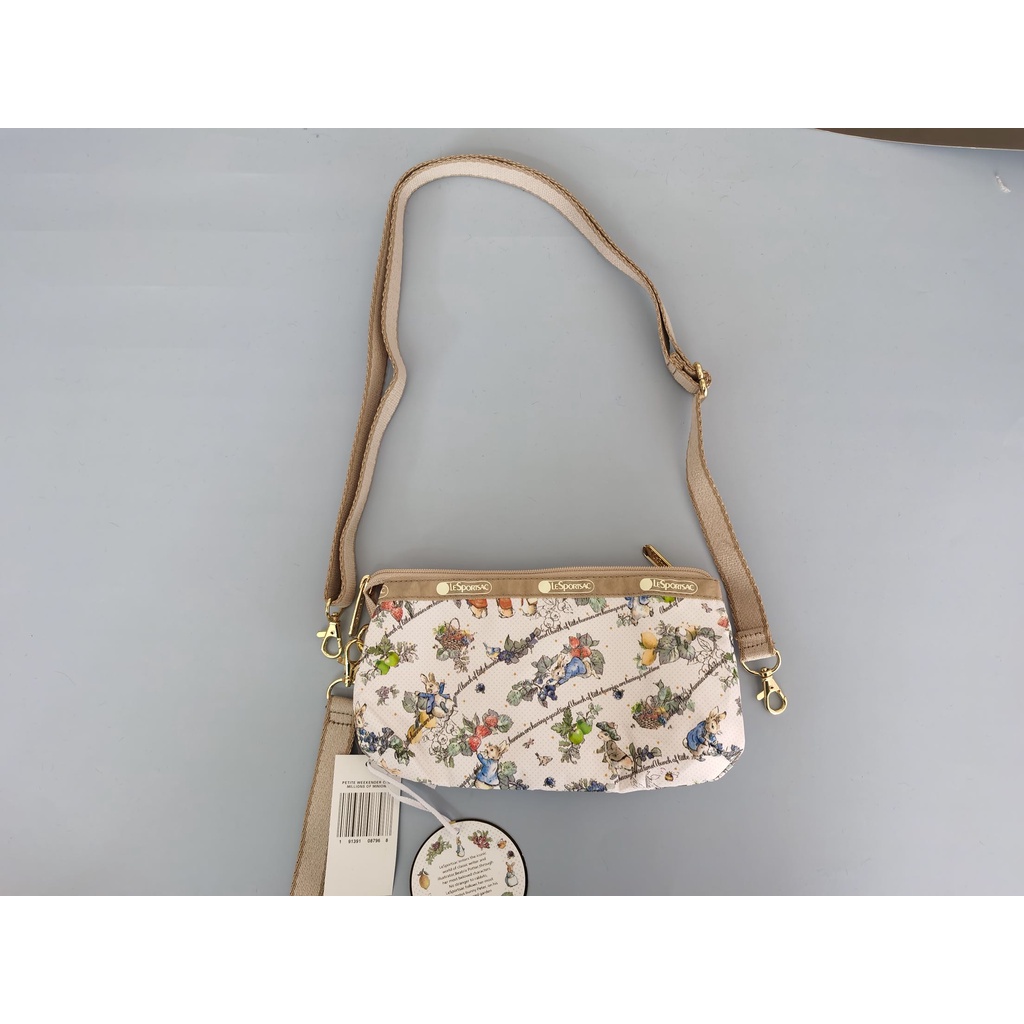 Lesportsac LeSportsac Túi Đựng Mỹ Phẩm / Tiền Xu 8105 Có Thể Đeo Chéo In Họa Tiết Mới