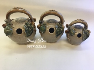 Bình vôi gốm sứ men rạn cổ đắp nổi trầu cau