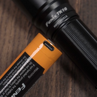 Đèn Pin Fenix TK16 V2.0