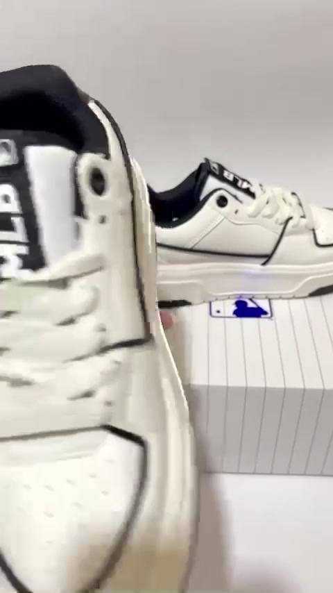Giày MLB Chunky Liner New York Yankees White Black, Giày Sneaker MLB Chunky NY Đen Hàng Chuẩn Full Box | BigBuy360 - bigbuy360.vn