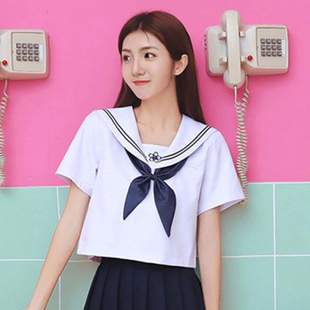 Cà Vạt Đồng Phục Học Sinh Bằng Satin Thanh Lịch