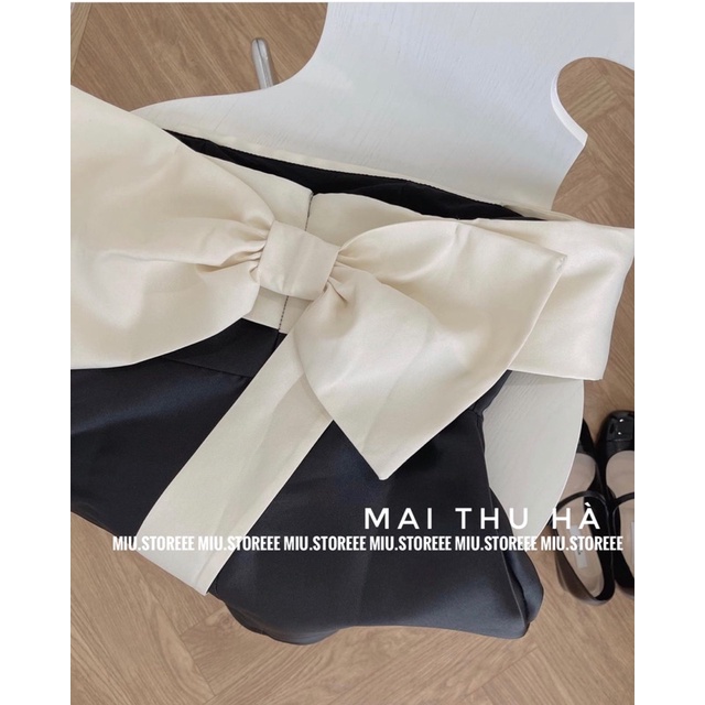 [ẢNH THẬT] VÁY ĐẦM ĐEN TRỄ VAI PHỐI NƠ BE KEM XINHH ĐI TIỆC | BigBuy360 - bigbuy360.vn