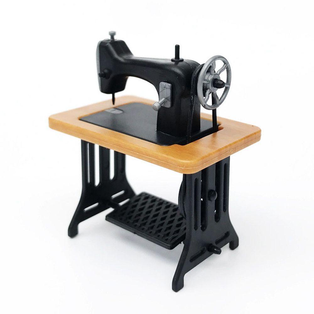 Bộ Dụng Cụ May Vá Thủ Công Mini Bằng Gỗ Dành Cho Búp Bê