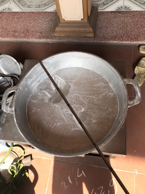 Chảo gang đúc nguyên khối size to 50 cm