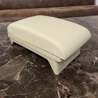 Hộp tỳ tay dành cho xe Xpander