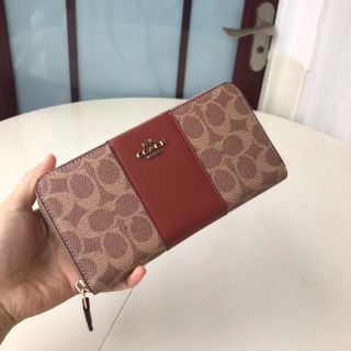 VÍ COACH  NỮ DA THẬT SIÊU ĐẸP