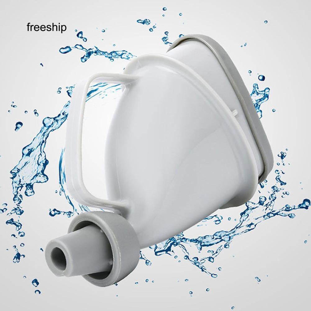 Dụng cụ đi vệ sinh trên xe hơi