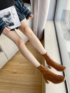 Boot da bóng 5cm quảng châu