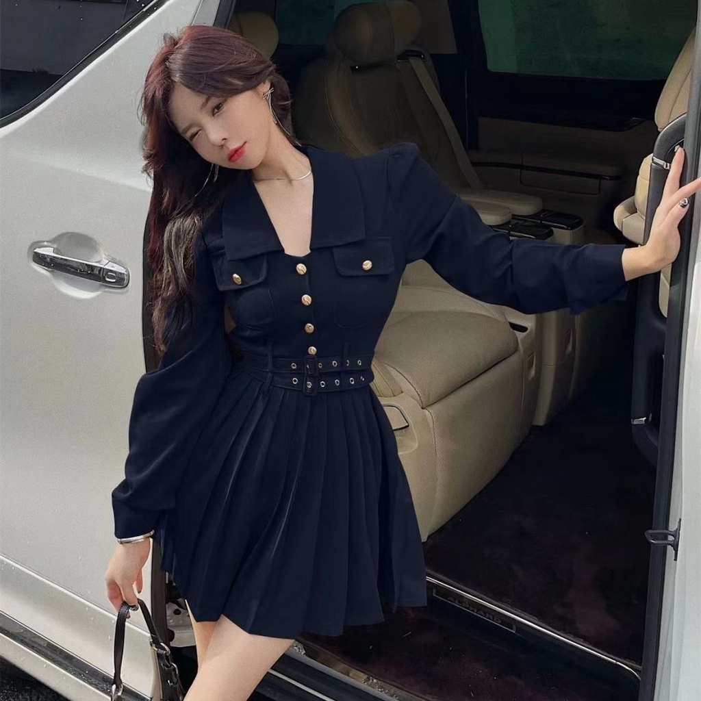 In the early autumn of 2022, the new royal sister Fan Yuan's temperament, high sense, long sleeves, waist pleated dress, female.