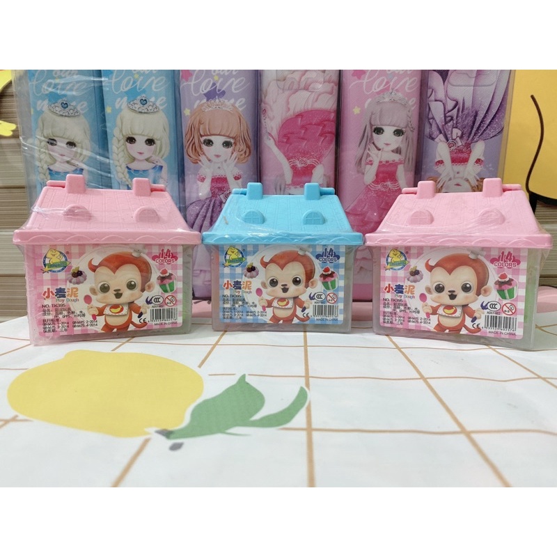 Đất nặn ngôi nhà