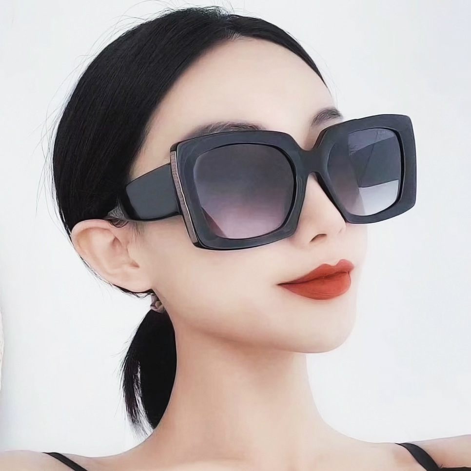 Kính Mát Thời Trang Âu Mỹ Độc Đáo 2021