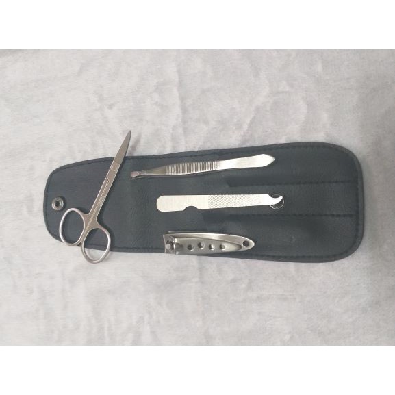 Bộ dụng cụ làm móng tay 4 món