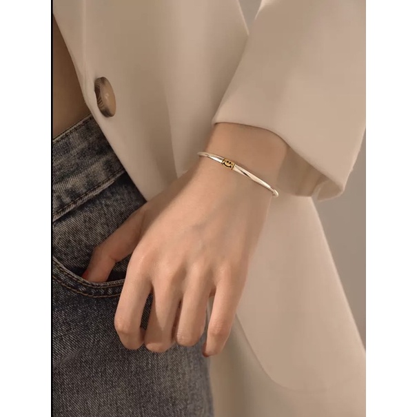 Bạc Thái vòng tay mặt cười đơn giản