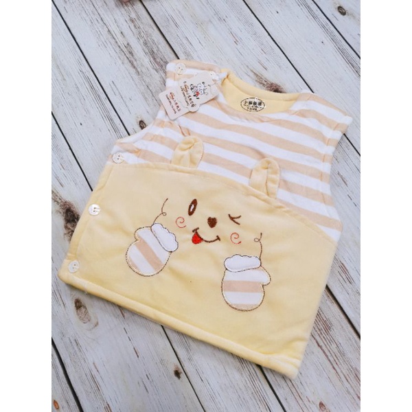 Áo gile bông cho bé 4 - 11kg, hàng QC cao cấp họa tiết gấu kẻ ngang