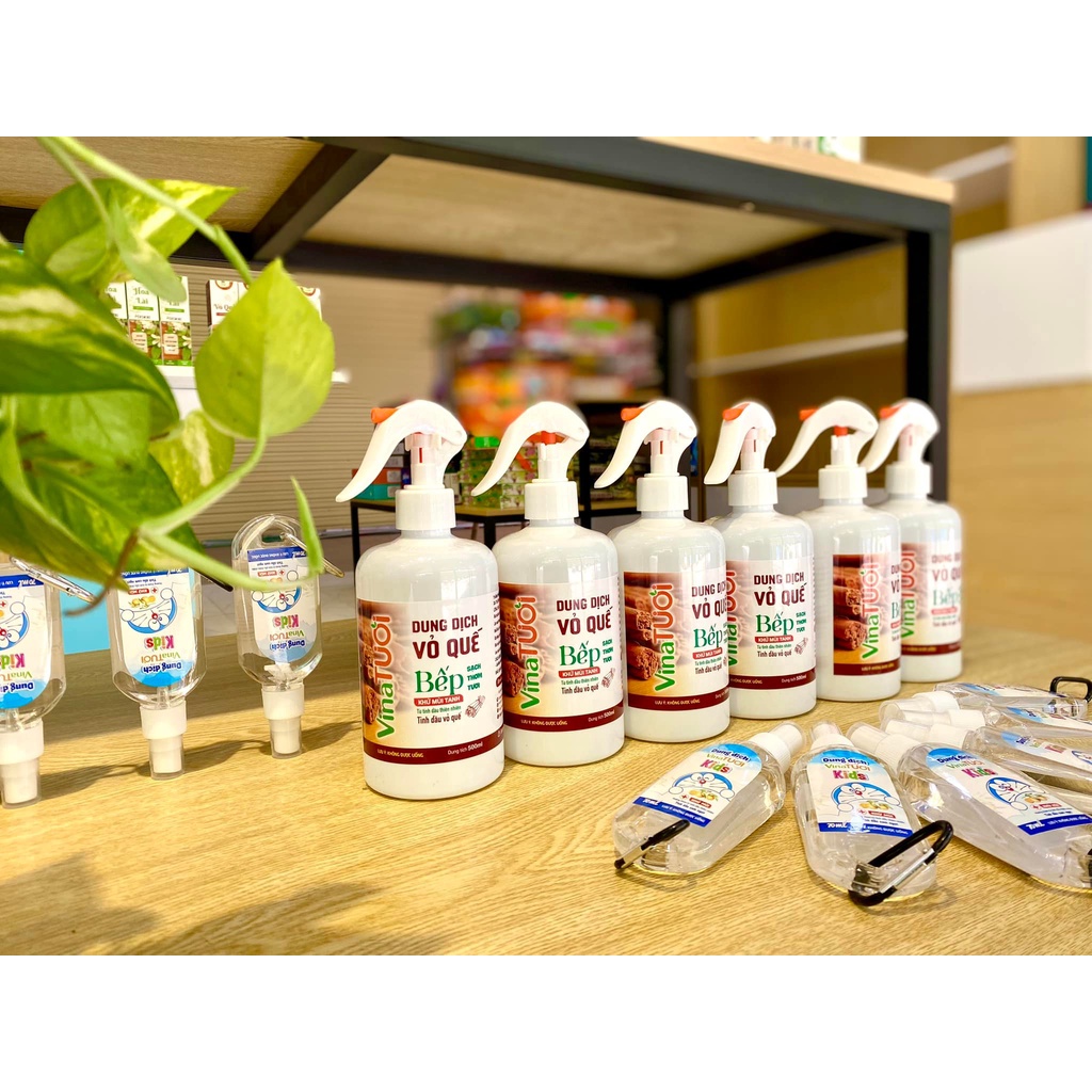 Bình xịt tẩy rửa vệ sinh nhà bếp đa năng VINA TƯƠI 500ml xịt lau bếp phun sương tinh dầu quế nguyên chất khửmùi