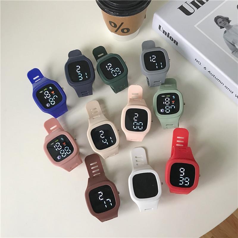 Đồng Hồ Đeo Tay Điện Tử Dây Silicone Mặt Vuông Màu Macaron Dành Cho Nam Nữ