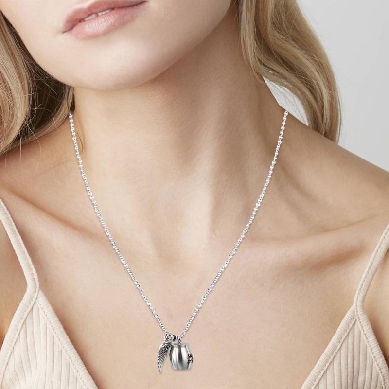 Vòng Cổ Thời Trang Mặt Hình Lọ Đựng Tro Và Cánh Thiên Thần Kỷ Niệm