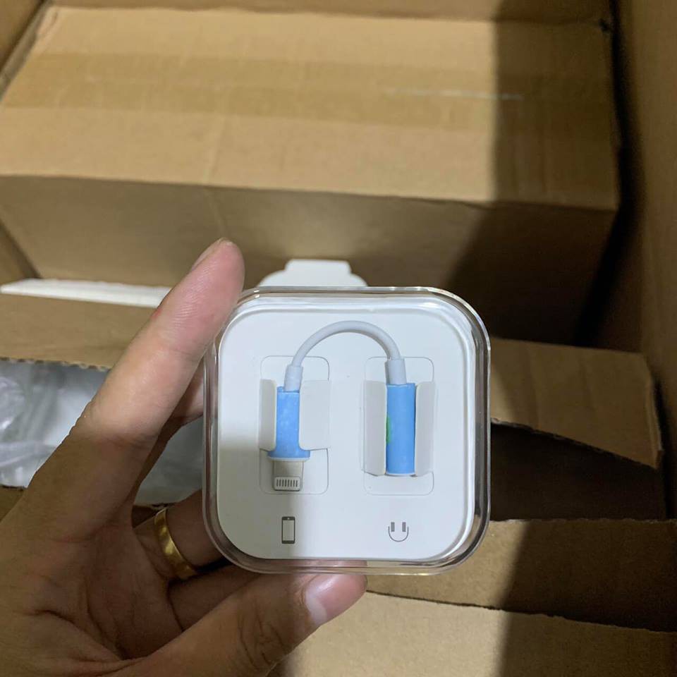 Cáp chuyển đổi Apple Lightning sang 3.5 mm