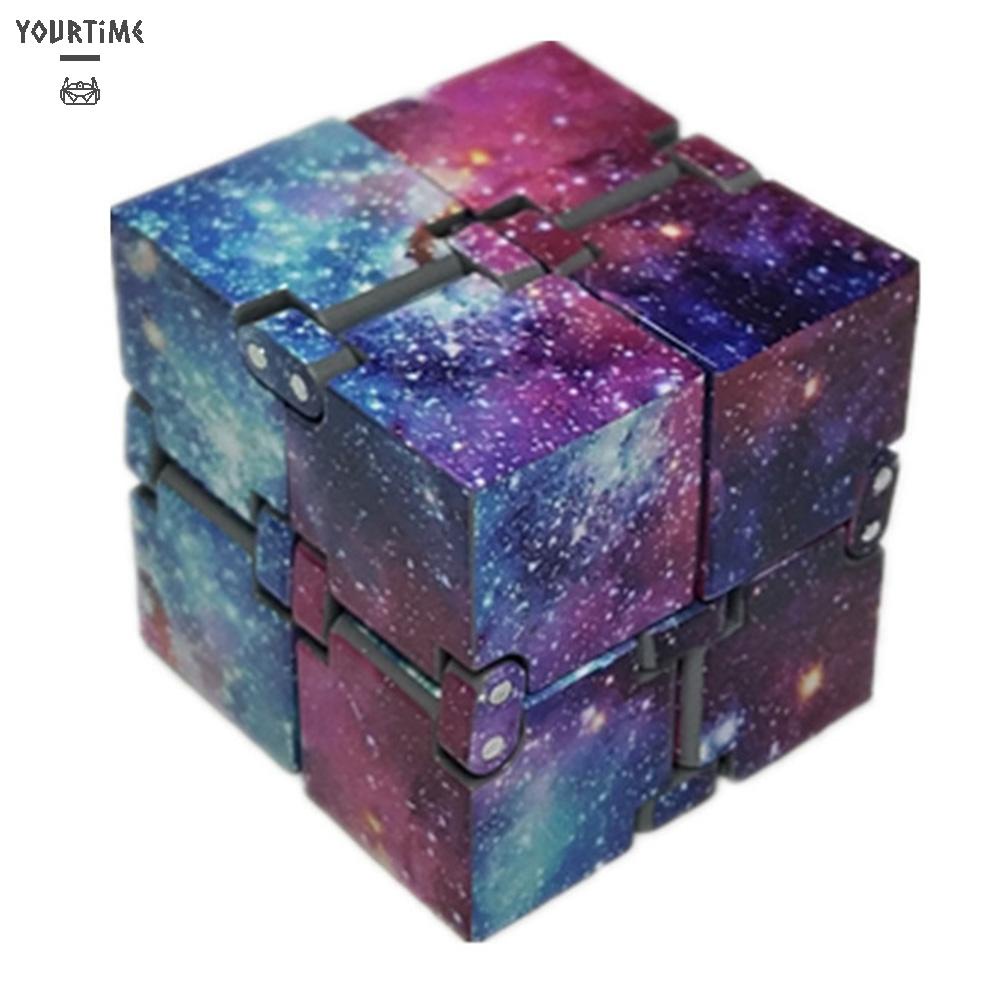 Đồ chơi khối rubik giảm căng thẳng giảm lo âu cho người lớn và trẻ em