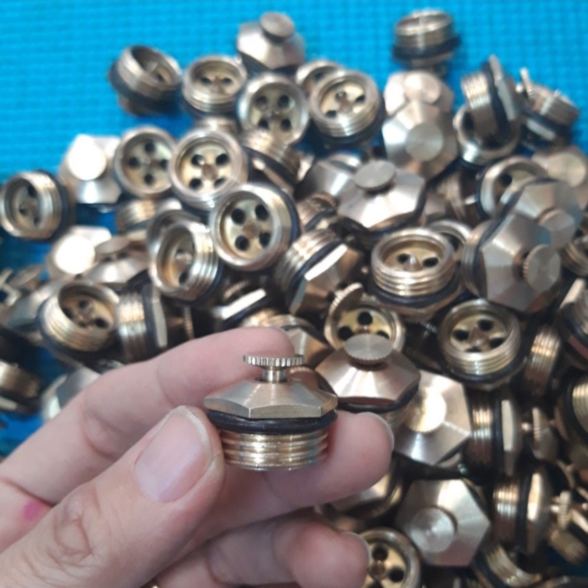 Béc tưới đồng 360 độ hình cánh quạt ren ngoài 21mm