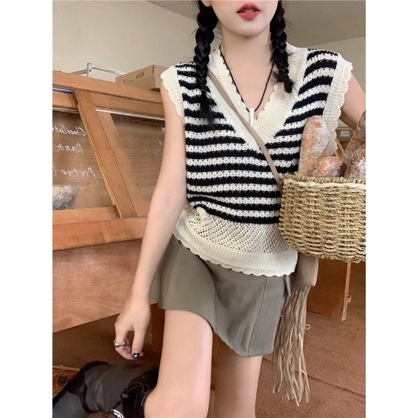Áo Dệt Kim Cổ Tim Nữ Sọc Ngang Đen Trắng Hot Trend Không Tay Sát Nách Ba Lỗ Loại 1 Co Dãn Basic Thời Trang Cá Tính