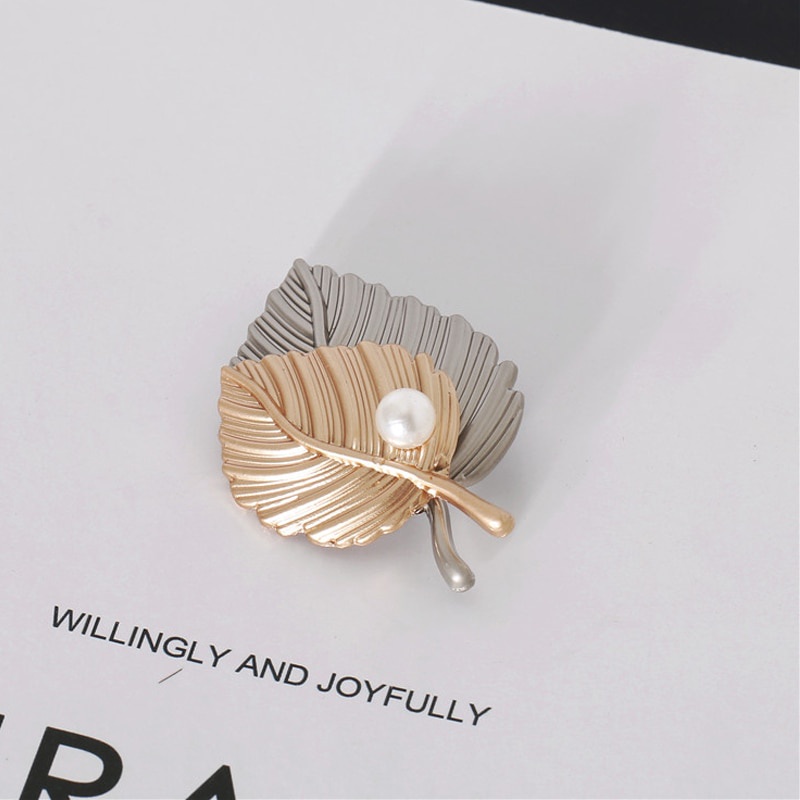 Ghim Cài Áo Hình Lá Vàng Phong Cách Retro