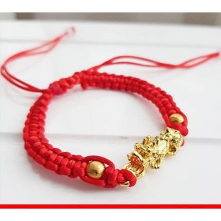 Vòng tay chỉ đỏ Tỳ hưu mạ vàng