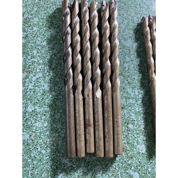 Khoan tường chuôi tròn Nội địa Nhật.