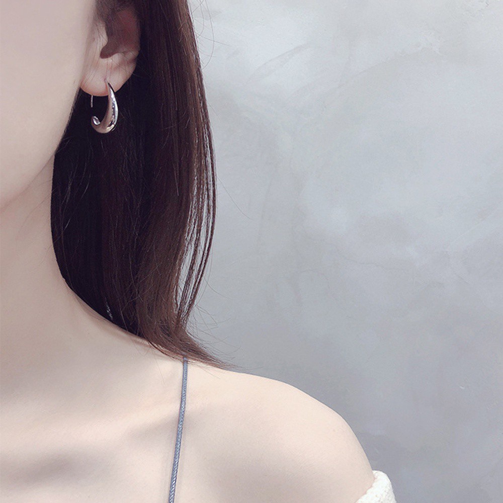 Đôi bông tai hình chữ c nhiều màu thời trang cho nữ