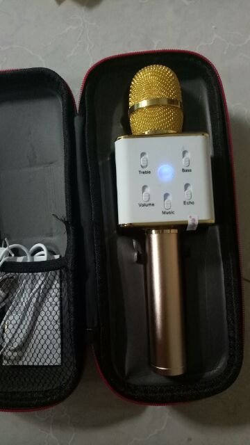 Micro karaoke Q7 geek chính hãng màu vàng