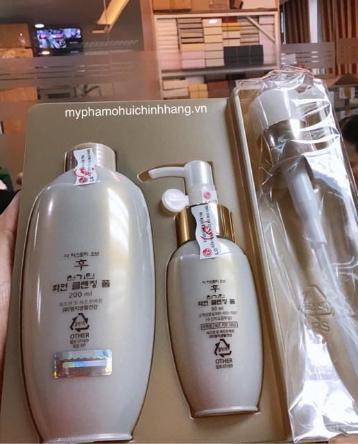 Set Sữa rửa mặt tái sinh da Whoo Radiant Cleansing Foam dành cho cả làn da nhạy cảm/ mỹ phẩm Ohui công ty chính hãng