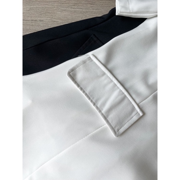 Đầm cổ vest nút bọc phối xếp li