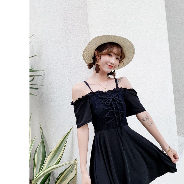 Đồ bơi liền thân dáng váy trễ vai