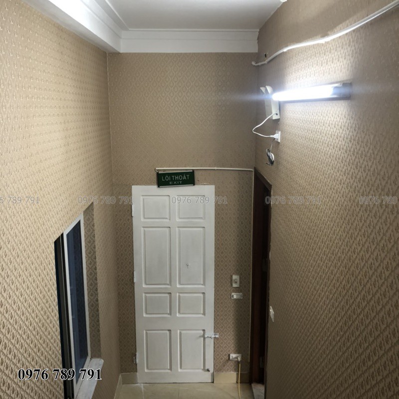 Giấy Dán Tường Phòng Ngủ Hoa Văn 3d Cao Cấp MR Lụa Không Keo Nhiều Màu Lựa Chọn Khổ 53cm