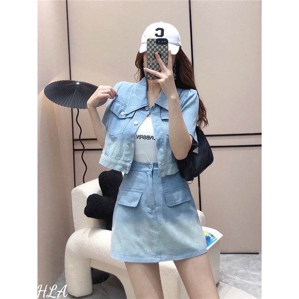 Set áo khoác jean loang + chân váy dáng A