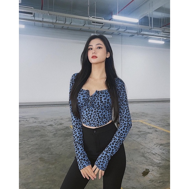 Nút bấm vạt bầu tay dài