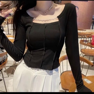 Áo Thun hở cổ phối dây xích nhỏ viền nổi siêu cưng