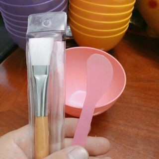 Thìa nhựa đắp mặt nạ (1 cái)