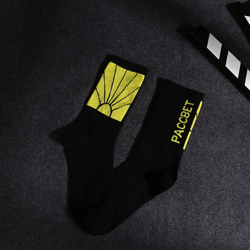 Tất vớ Gosha Rubchinskiy PACCBET loại mỏng - Sẵn hàng