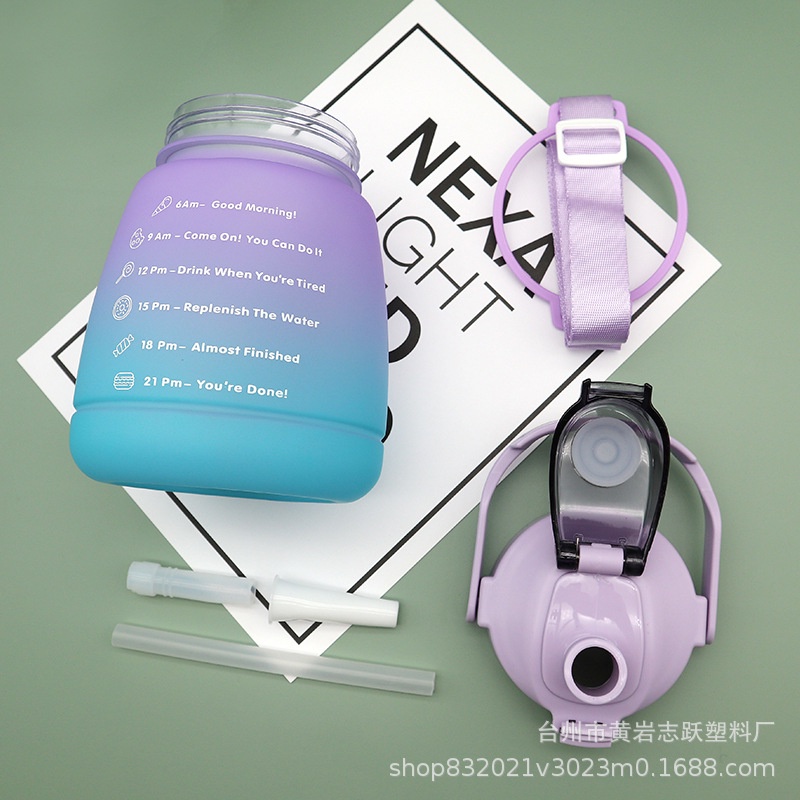 Bình Nước 1.3L Tiện Lợi Có Vạch Chia Tặng Kèm Stick #274