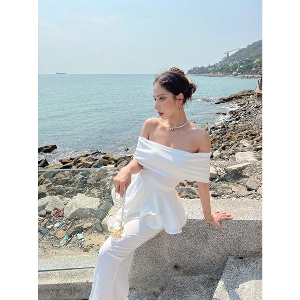 Set áo peplum trễ vai tùng xếp ly + Chân váy body