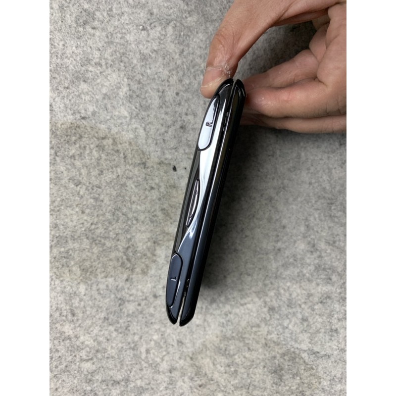 Điện thoại chơi game sony ericsson play R800i chính hãng