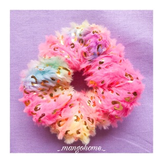 Scrunchies lông báo cầu vồng