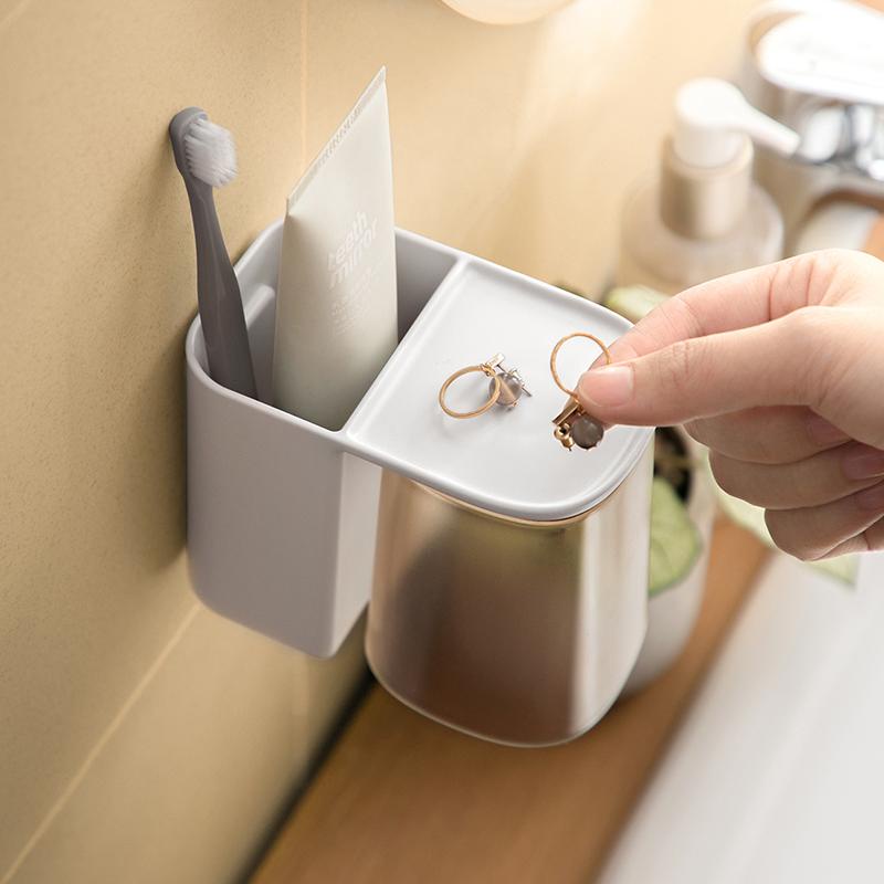 Giá treo ly đánh răng bằng nhựa cao cấp có nam châm tiện lợi