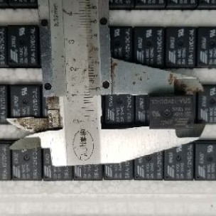 RELAY RƠ LE 12V 20A LOẠI 5 CHÂN SONGLE