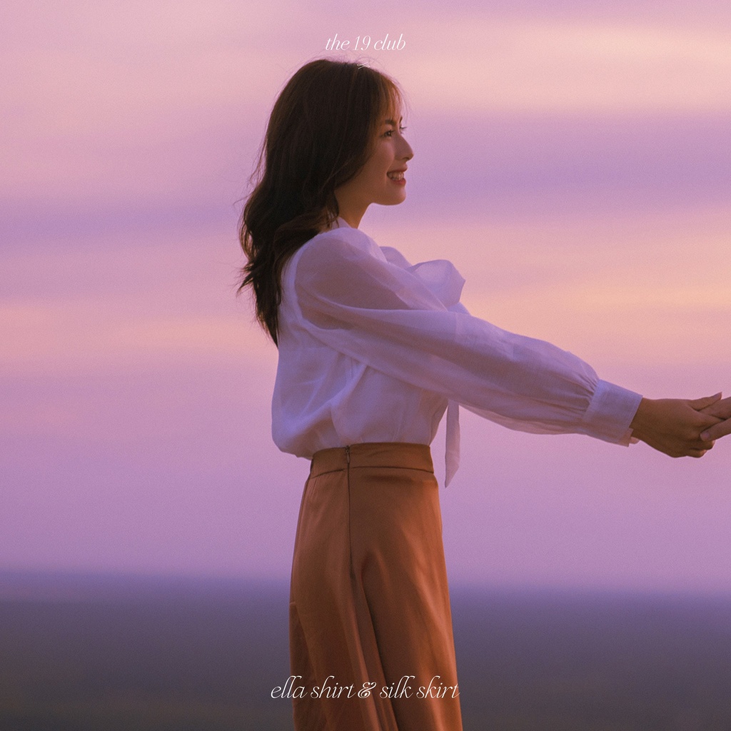 Chân váy lụa sz XS the 19 club