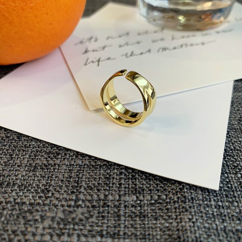 Nhẫn đeo tay phong cách retro sang trọng thời trang