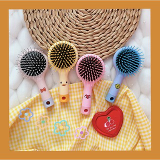 Lược chải mini cầm tay kèm gương