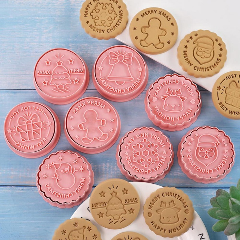 Set 8 Khuôn Làm Bánh Quy Bằng Nhựa Họa Tiết Cây Thông / Tuần Lộc / Hoa Tuyết Hoạt Hình 3D Có Thể Ấn