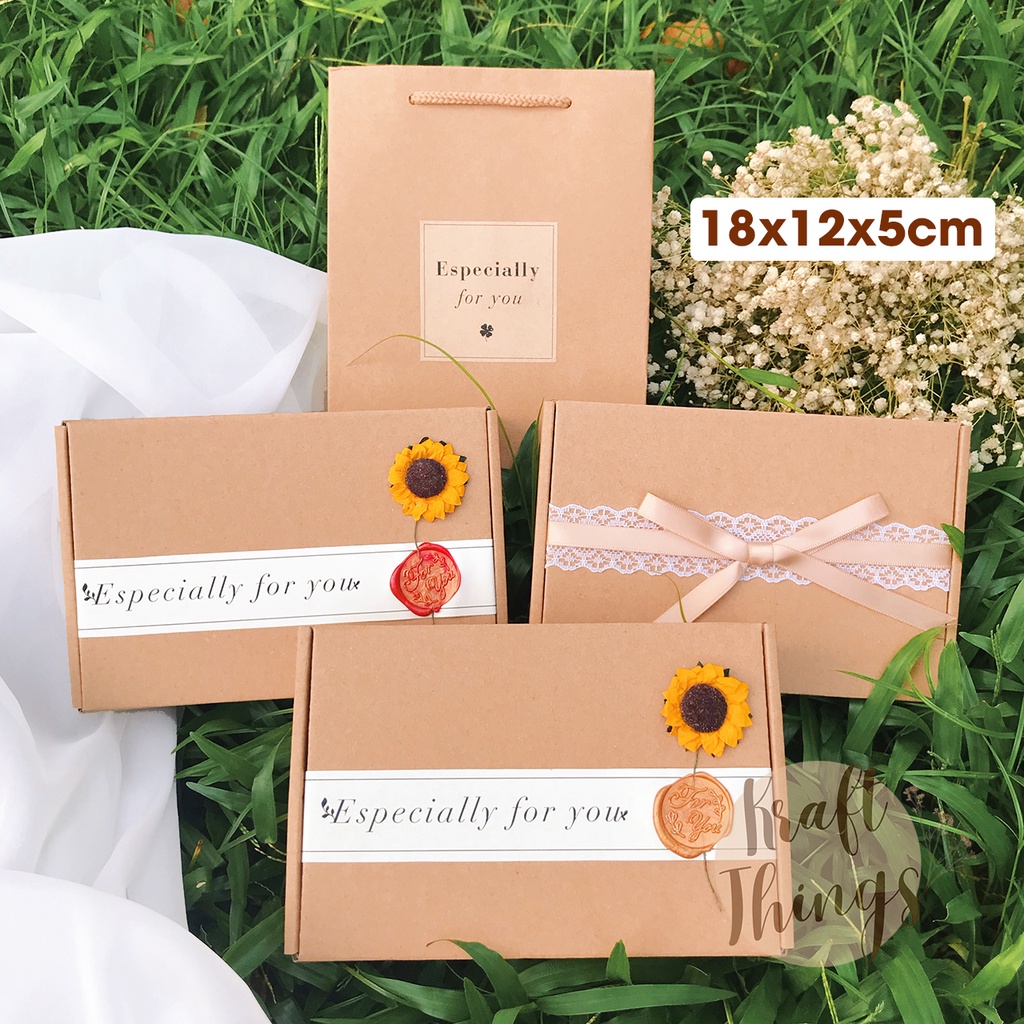 Hộp đựng quà kraft cỡ nhỏ - Hộp quà tặng sinh nhật, bạn gái, thầy cô kèm rơm lót H02